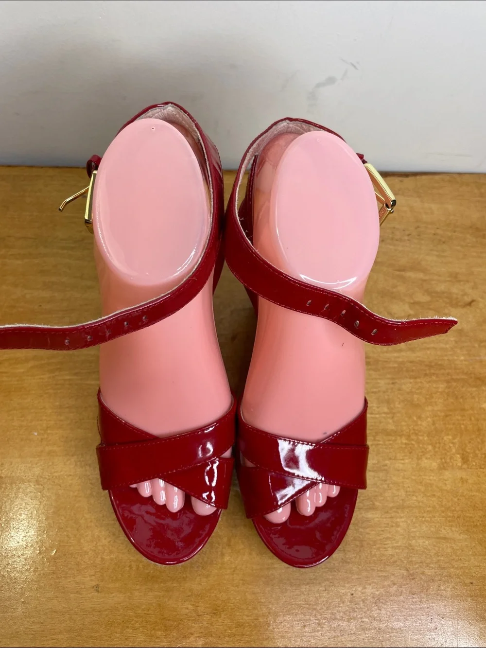 Michael Kors Red Patent Espadrille Wedge Sandals with Gold Buckle. Size 6.5